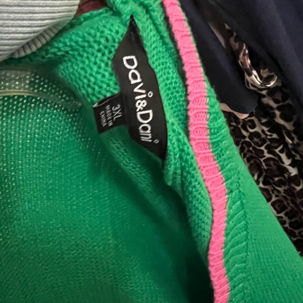 DAVI & DANI Green Cardigan with Pink Stripes - Picture 3 of 4
